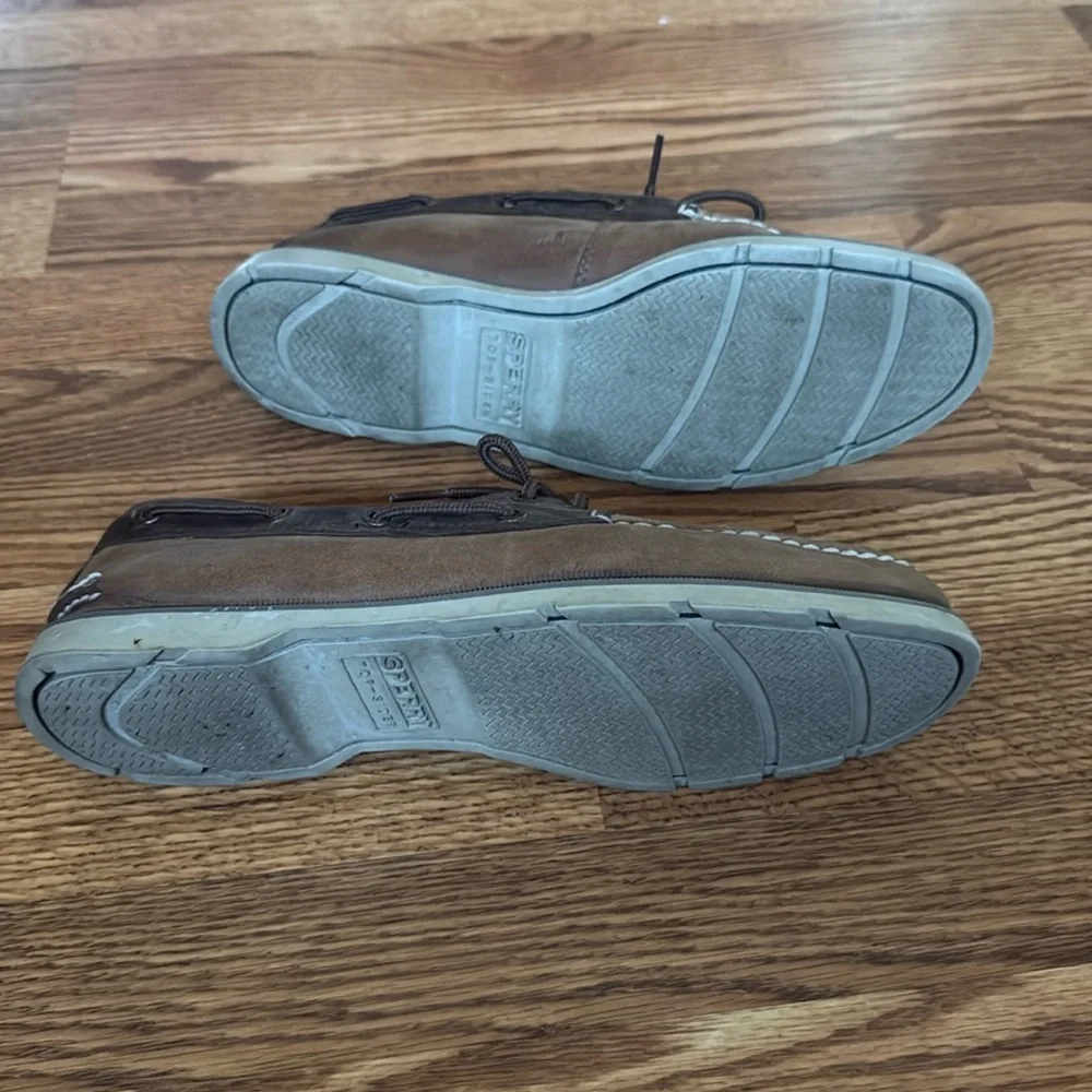 Sperry Brown Boat Shoes 9.5